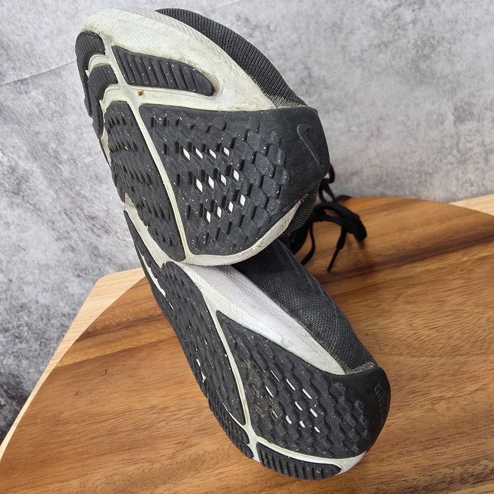 Nike Air Zoom Pegasus 39 Running Shoes Mens 10 Black White DH4071-001 - Picture 11 of 12
